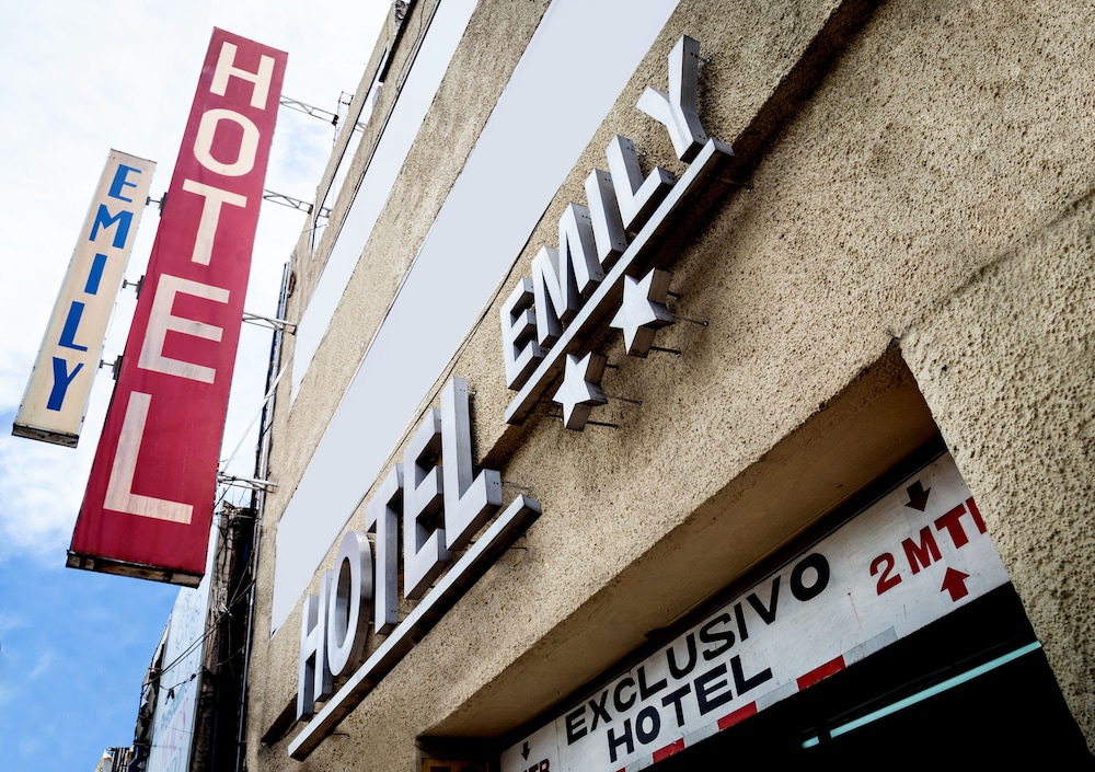 Hotel Emily - Image 1