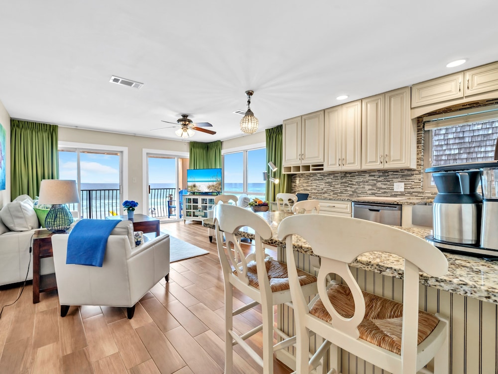 Coral Reef Club 32 1 Bedroom Condo