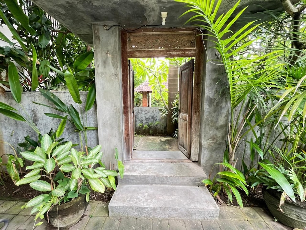Palm 57 Guesthouse