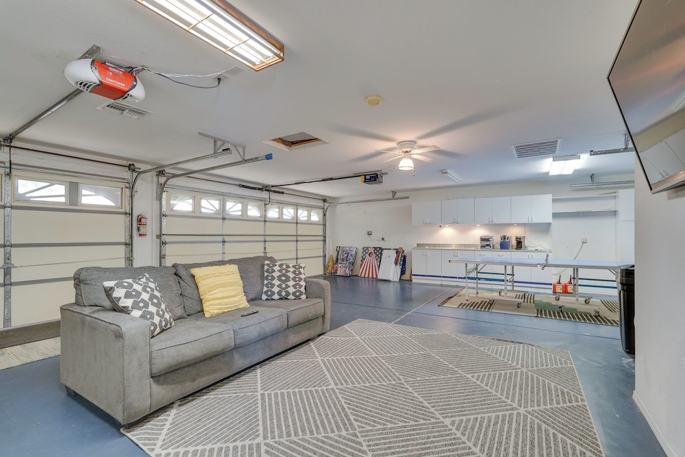Havasu Paradise w/ Private Pool, Hot Tub & Casita!