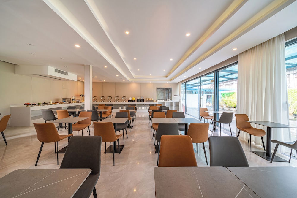 Somma Lombardo Vacations - AA Court - Property Image 10