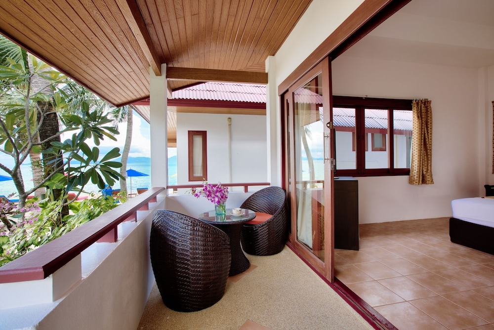 The Cosy Beach Resort