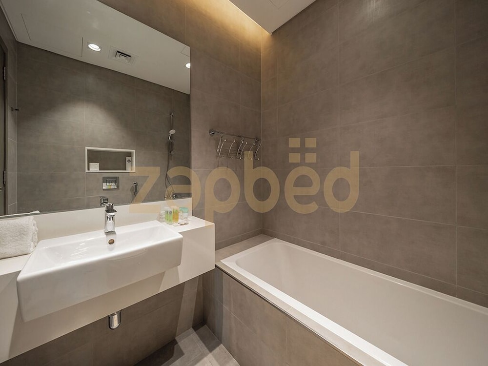 Zapbed-1 BR in District One Residence 16