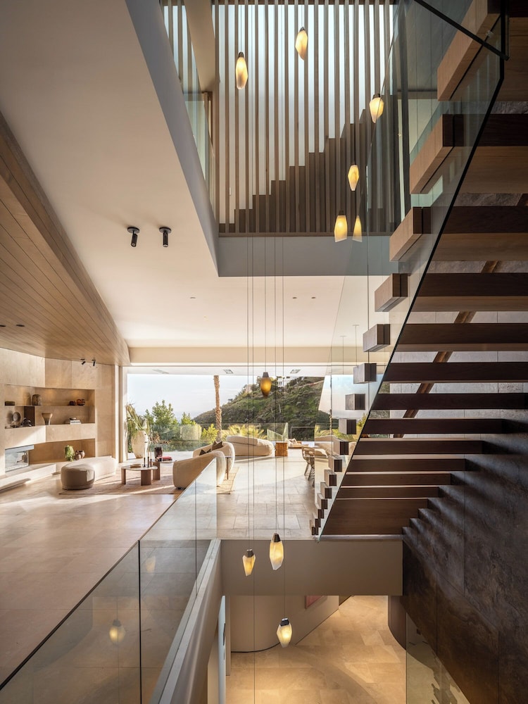 Stradella Mansion - Epitome of Luxury Living in This Breathtaking Bel Air Estate