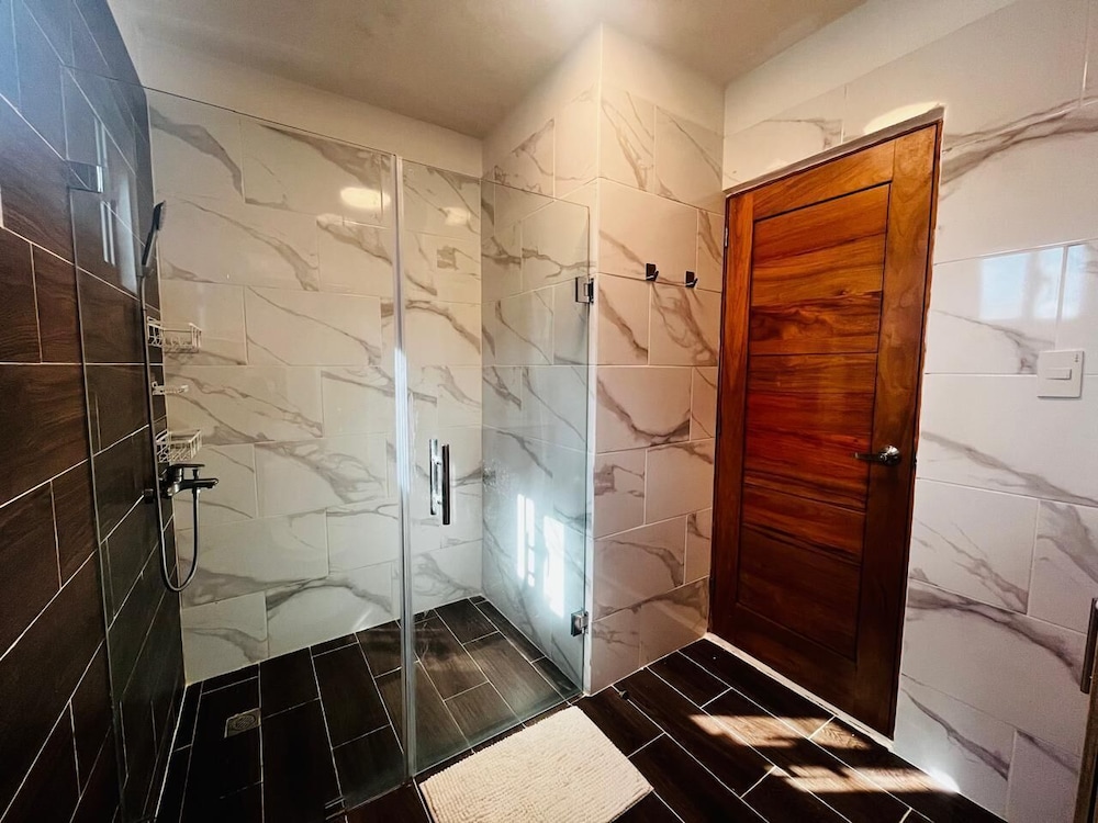 4BR 14 pax Twin Villa-Bbq & private pool