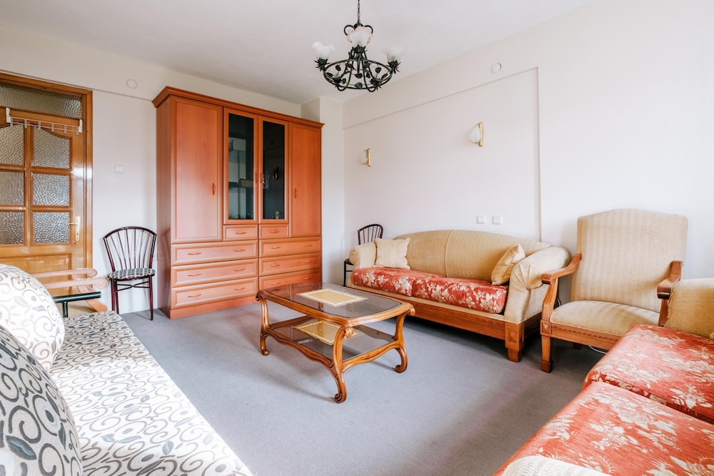 House With Garden and Balcony in Kartepe view 3