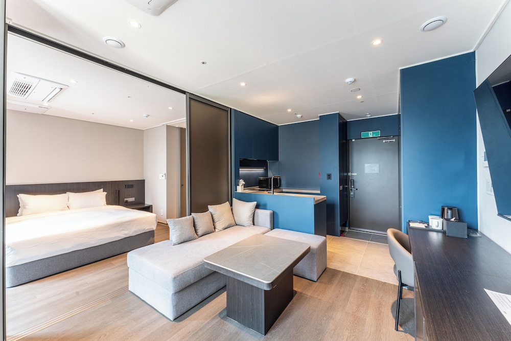 HOMES Stay MyeongDong 82