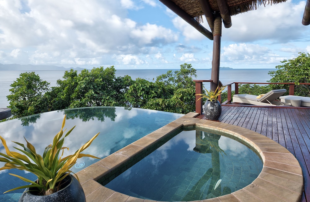 Nanuku Resort Fiji