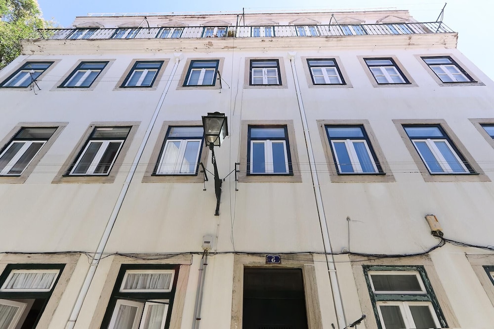 Bairro Alto Bright by Homing