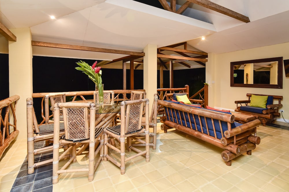 Monos Locos - Portasol Vacation Rental