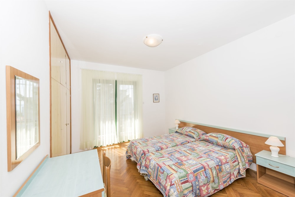 Apartments Davorka view 2