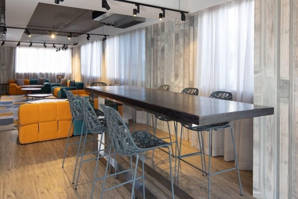 The Aberdeen By Dash Living