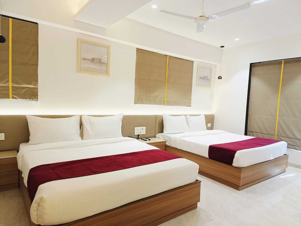 MURLI HOTEL LUXURY ROOMS