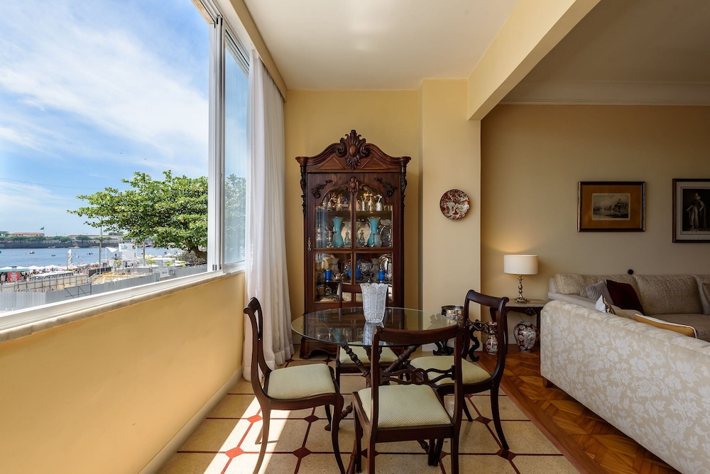 Classic 4-bedrooms by the Sea A 3484/301