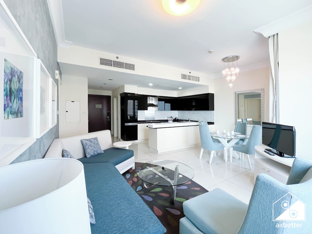 Elegant 2-bed Retreat Stunning Downtown Views