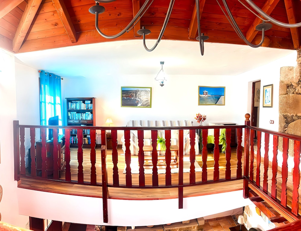 Villa Medinilla With Private Pool in Conil