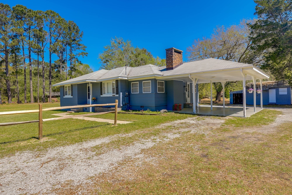 Cozy Country Getaway in Grantsboro Near Beaches! view 4