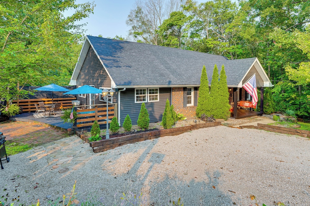 Otter Creek Rec Area On-site! Serene Family Home