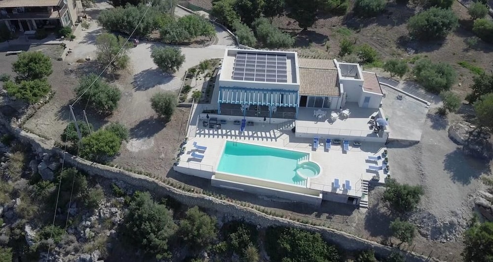 Villa di Clelia view 3