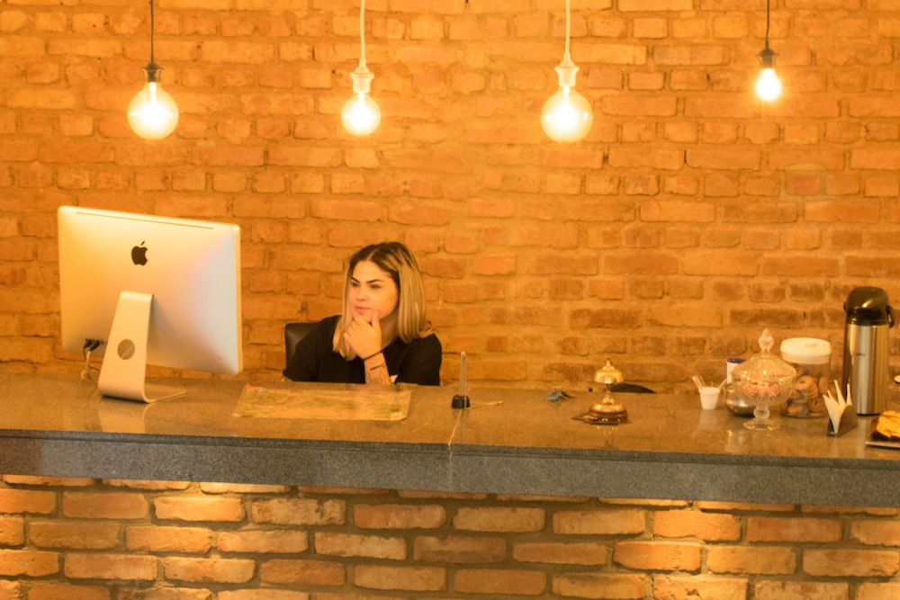 Hotel HMG Suítes Inn Centro Histórico - Image 1