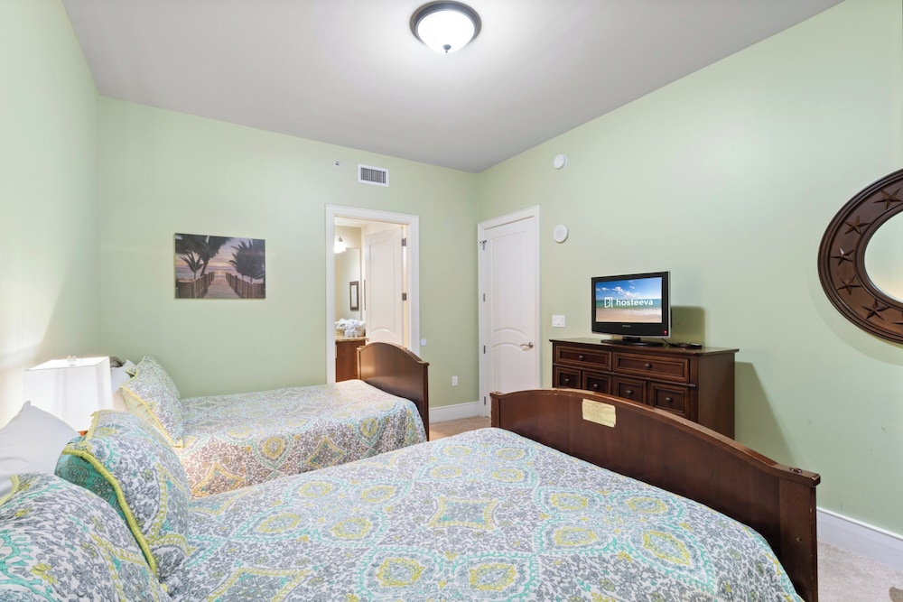 Turquoise Place Condos