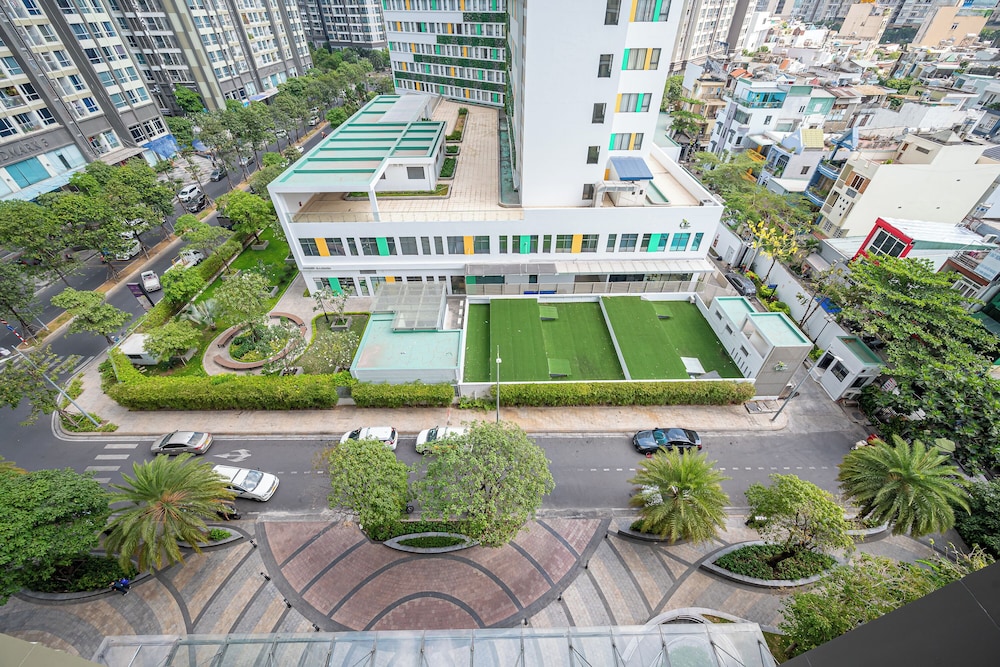 PD Pristine Apartment Landmark Plus
