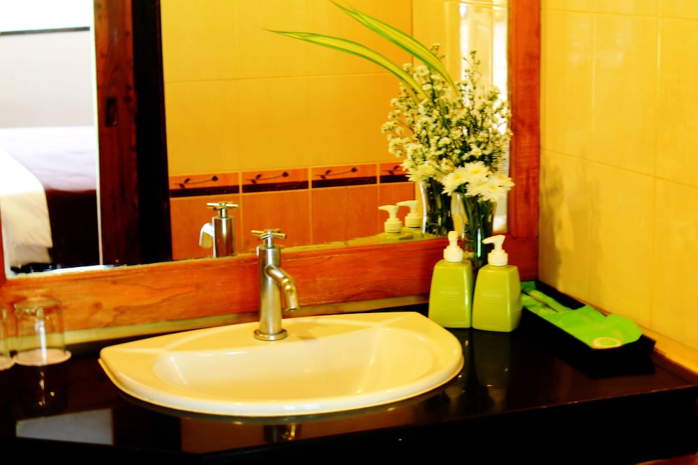 Phangan Bayshore Resort