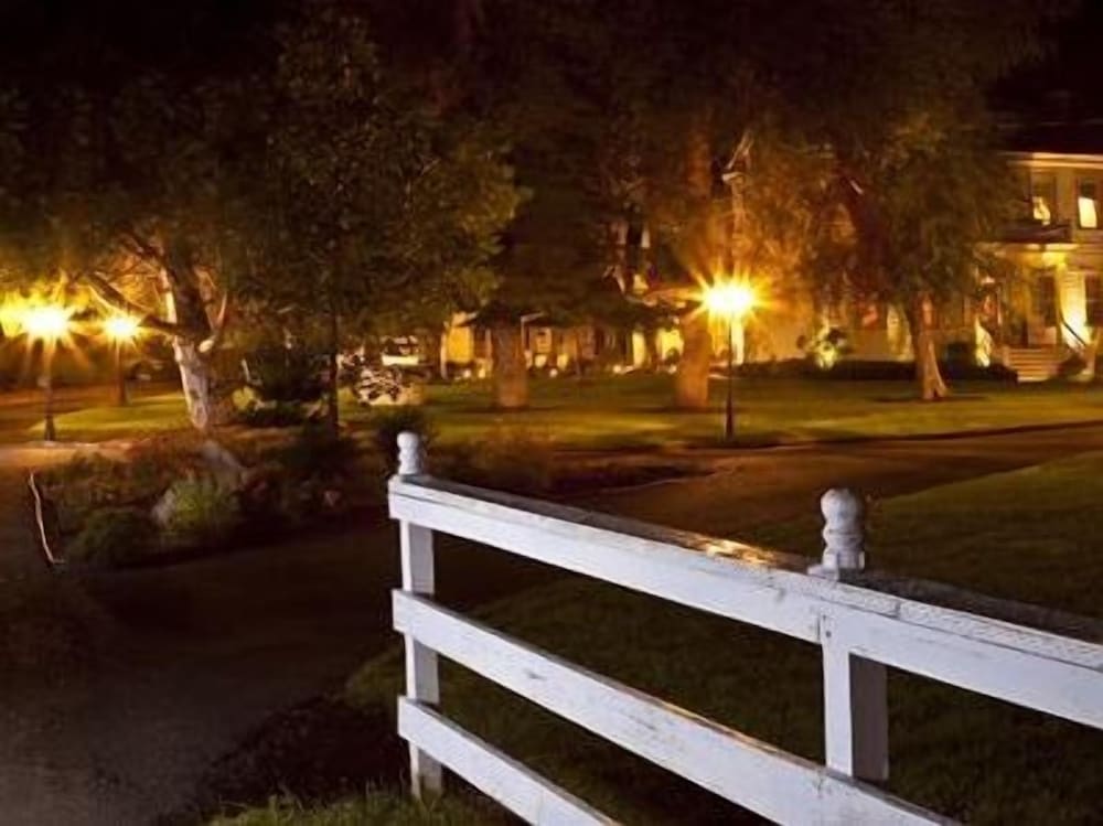 Bybee's Historic Inn