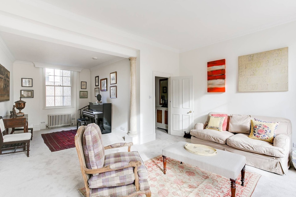 Cadogan Street III by Onefinestay
