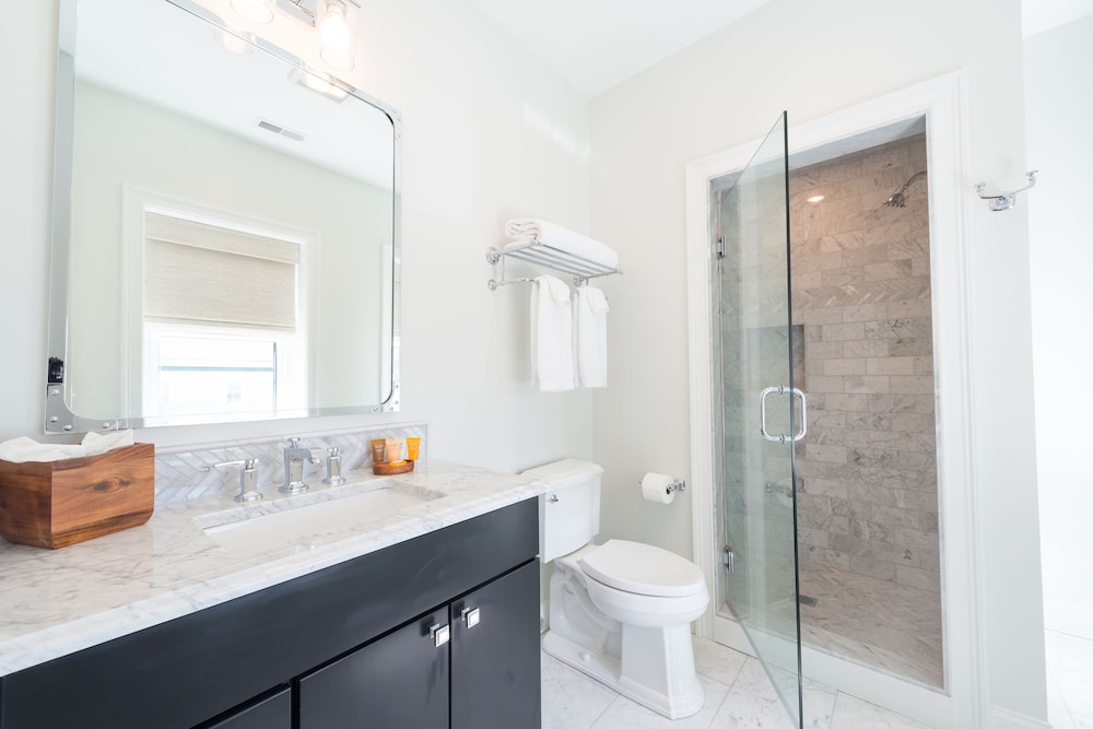 The Newport Lofts - 364 Thames Street