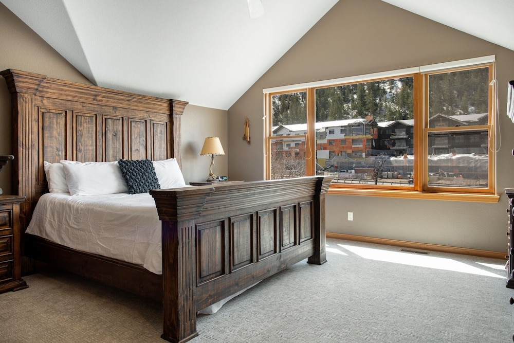 Canyon Run B203 3 Bedroom Condo by RedAwning - Property Image 21