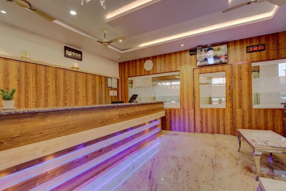 Hotel Ambika International Byndoor view 5