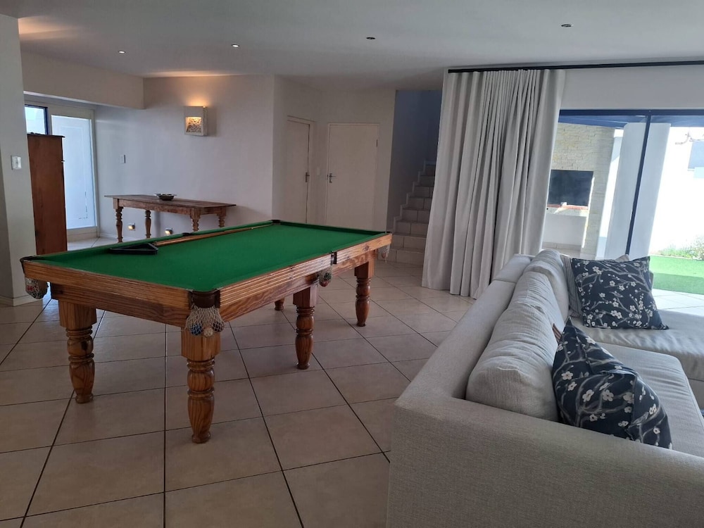 Oosiesrus - Charming Langebaan Villa With Garden View