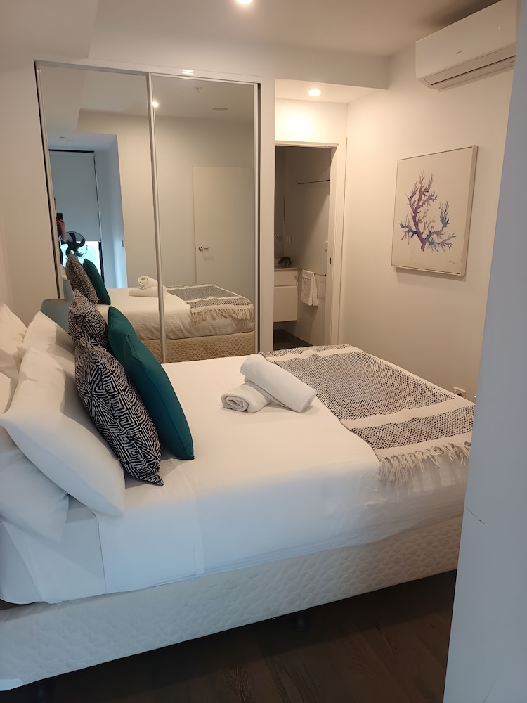 Mega Style Apartments - The Marc