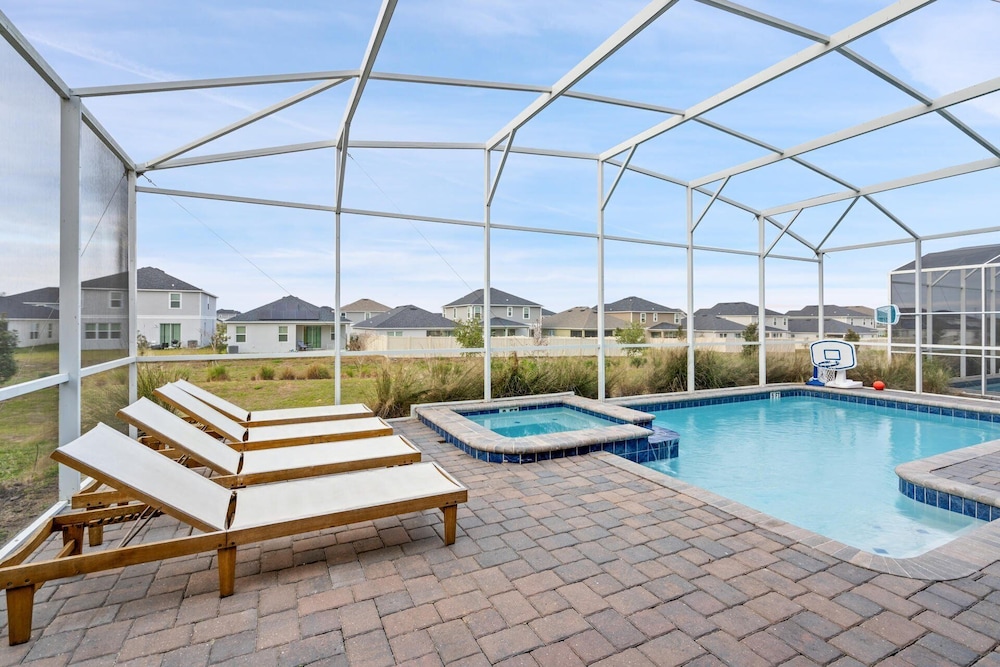 Championsgate 9 Bedroom Pool Home with Game Room 9 Home