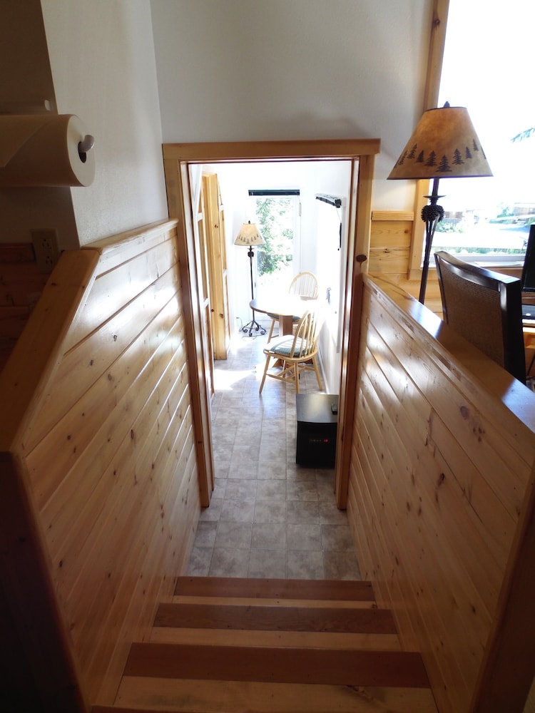 Angels Rest on Resurrection Bay LLC