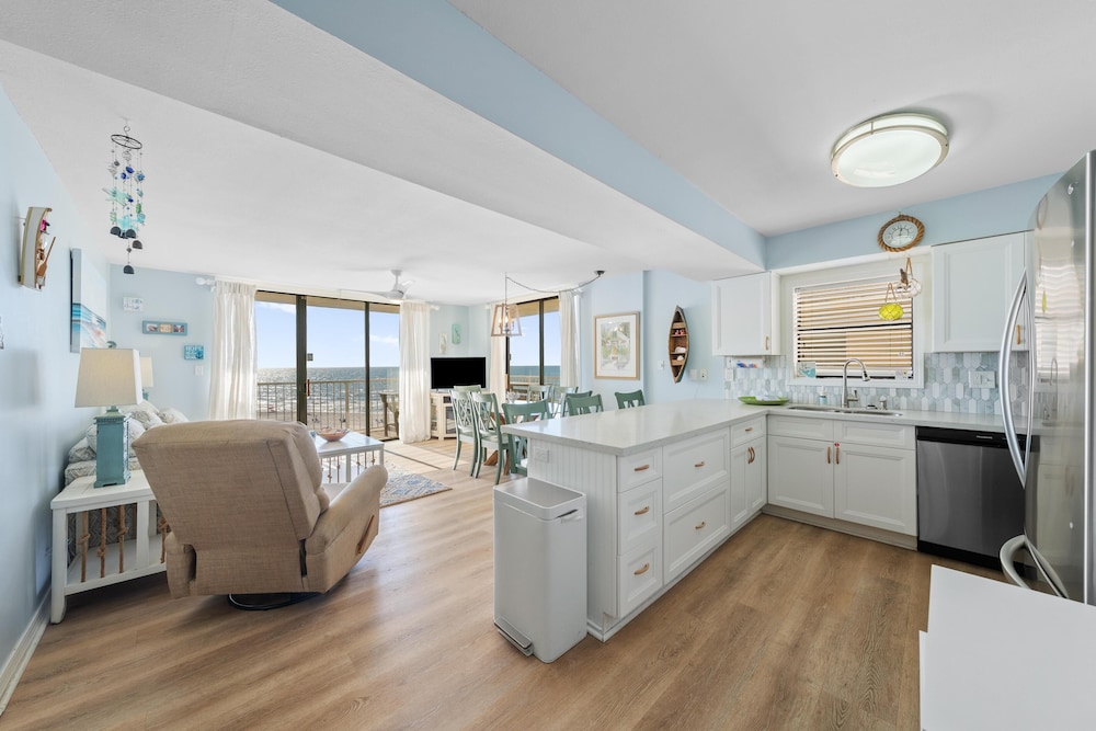 Seaside Beach & Racquet 4507