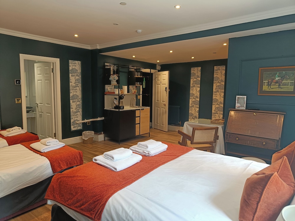 Rooms on The Prom