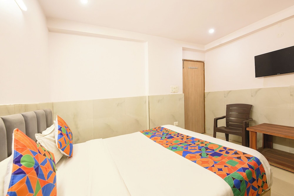 Fabhotel Lime Tree I