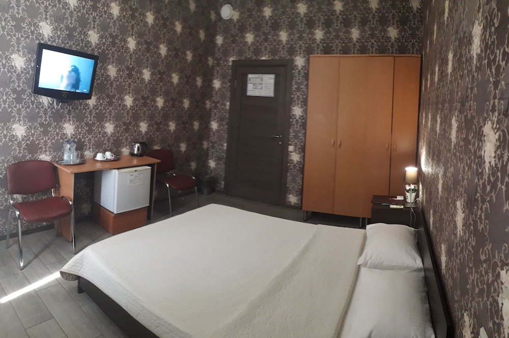 Hostel Penates