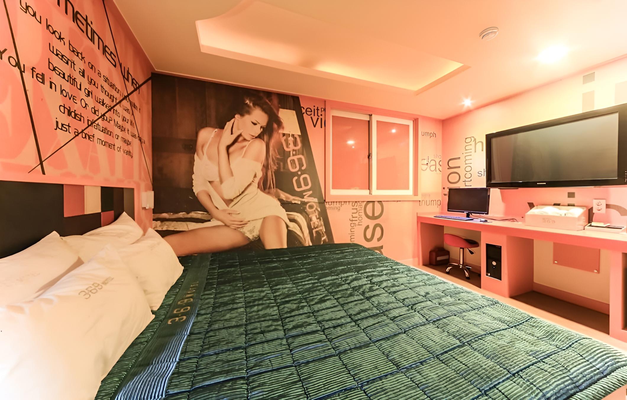 Photo 9