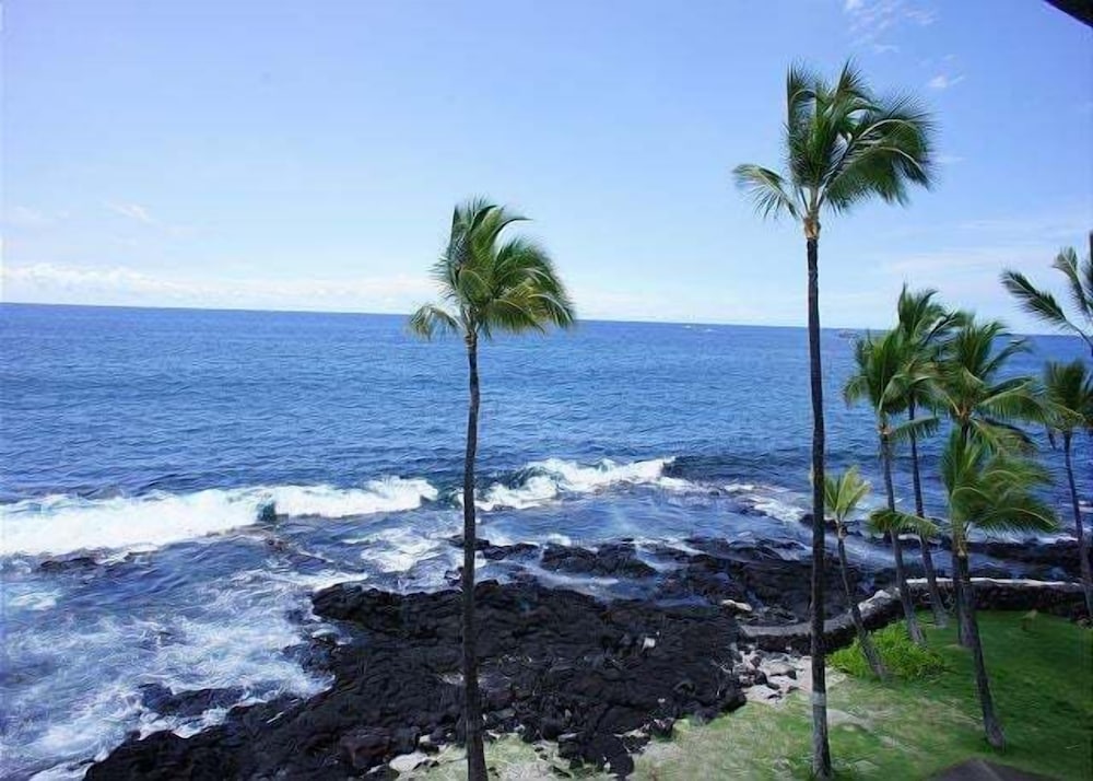 Ocean Front - Walk to Kona Town! - Vrkcv