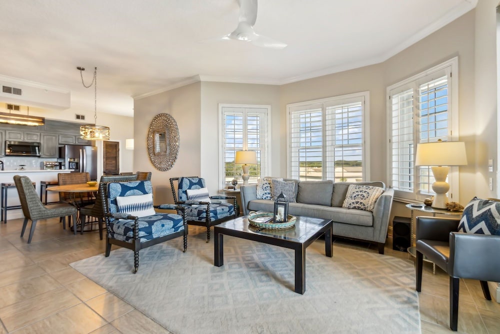 21 Ocean Place 3 Bedroom Condo
