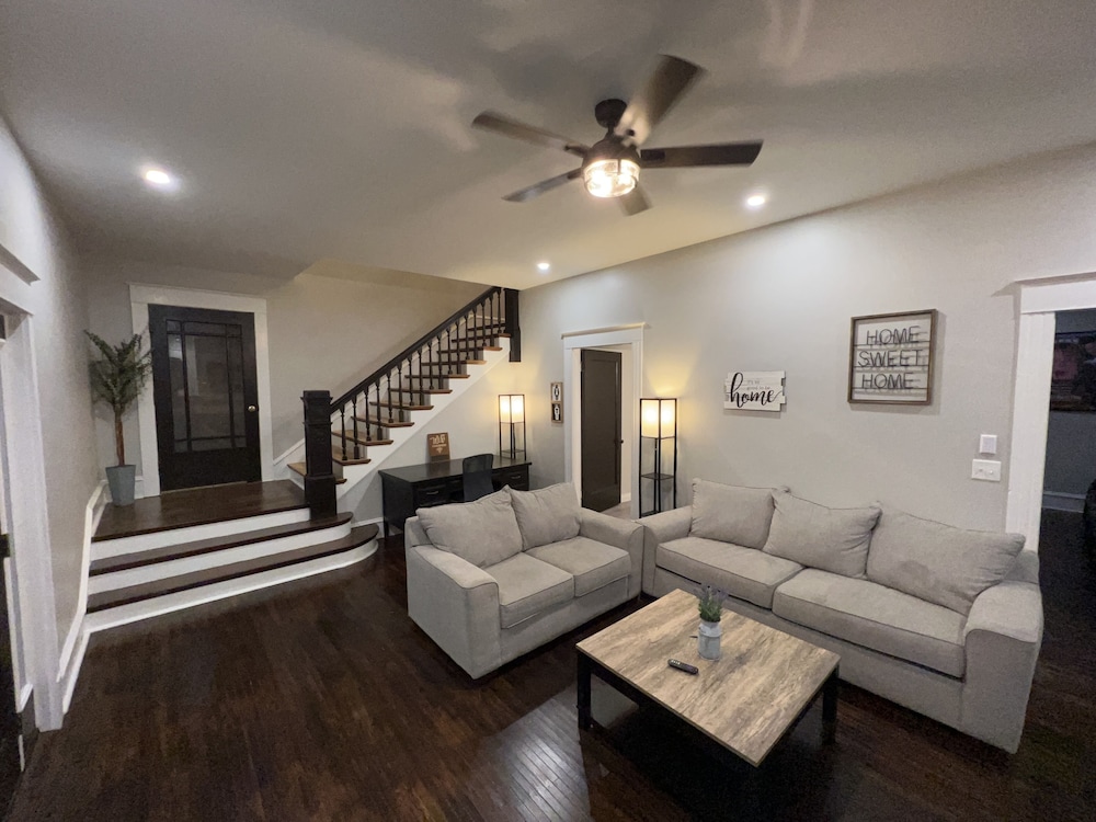 Homestay on Main by Twin Lakes Creamery view 2