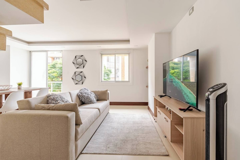 Edificio Fence Real