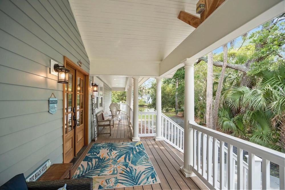 Inviting 3-bed, 3-bath Home Offers Perfect Blend of Comfort and Coastal Charm