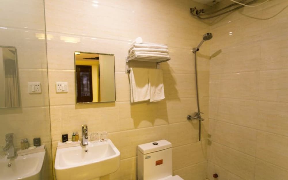 Zunyuelou Inn Tongli