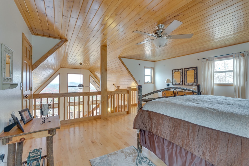 Spacious Murphy Retreat w/ Decks & Game Room! view 3