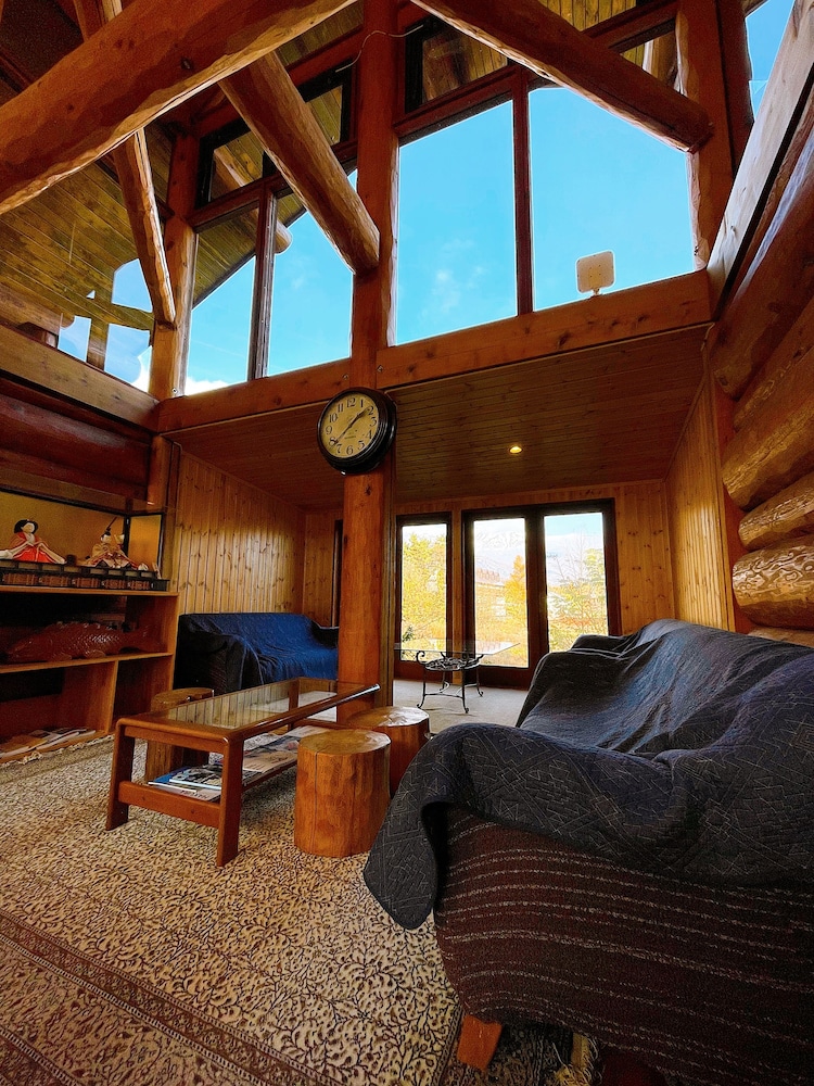 Hakuba Log Hotel Meteor