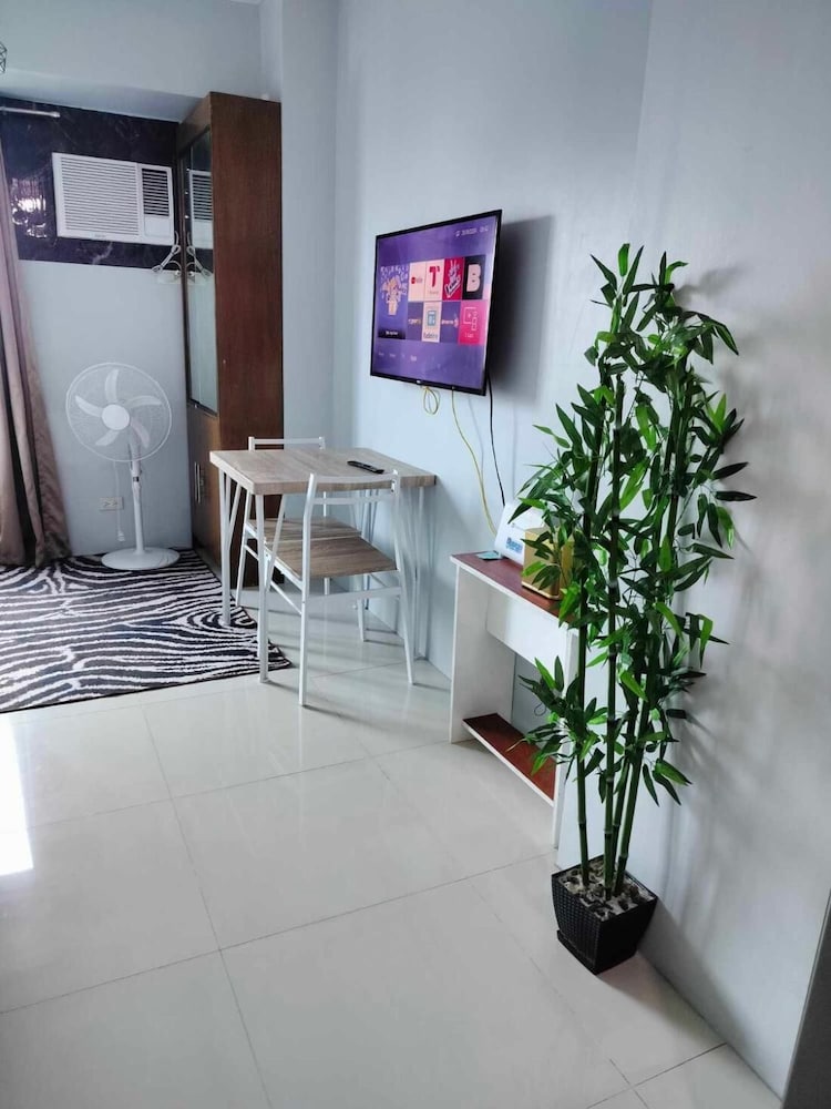 Cozy Studio Unit in Quezon City With Private Pool and City Views